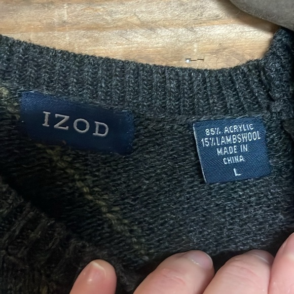 IZOD size Large gray argyle acrylic/lambswool crewneck sweater - Picture 3 of 7
